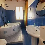 Flying Whales Апартаменты *