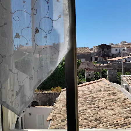 Flying Whales Apartamento Syracuse